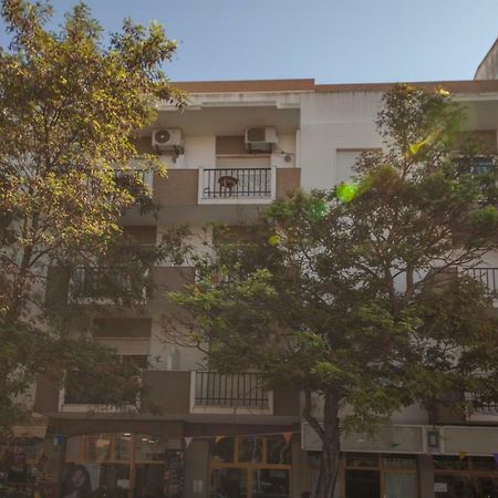 ［ラゴス市内中心部］アパートメント（80m²）｜ 2ベッドルーム／1バスルーム エクステリア 写真